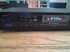 Vtg Pioneer F-77 FM/AM Digital Synthesizer Stereo Tuner Memory Presets Japan