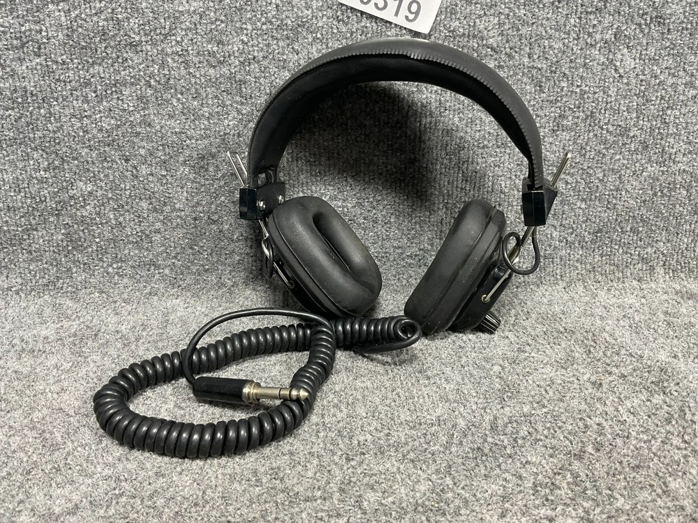 Juliette SH-7505 Stereo Over Ear Headphones Wired Cushioned Audio Headset