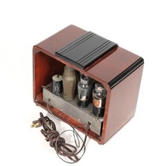 Vintage DeWald Miniature Tombstone Radio w/Stunning Piano Lacquer Finish * Works