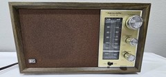 Realistic Model No. 12-689 MTA-8 Series AM/FM Radio Tested Works Great Condition