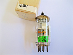 AMPERXE 6DJ8/ECC88 AUDIO VACUUM TUBE MADE IN HOLAND TV-7 TESTED NEW.