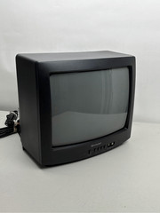 Vintage 1998 Sharp 13K-M100 13″ CRT TV Front Inputs Retro Gaming w Remote Cables