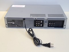 Sony COMBO DVD Player/Video Cassette Recorder SLV-D370P NO REMOTE TESTED