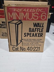 Vintage Realistic Minimus-6 Speaker Cat No 40-221 Radio Shack Wood 8 Ohms 40W
