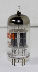 5751 RCA VACUUM TUBE