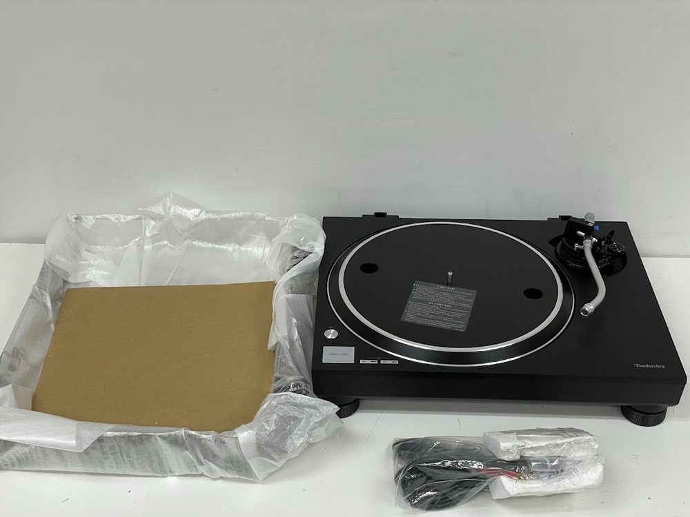 Technics Turntable HiFi Record Player with Coreless Direct – SL-100C – Black