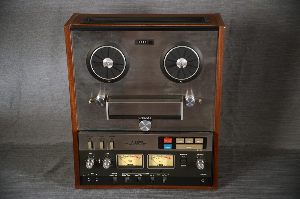 TEAC A-5300 Reel to Reel Recorder Works [read]