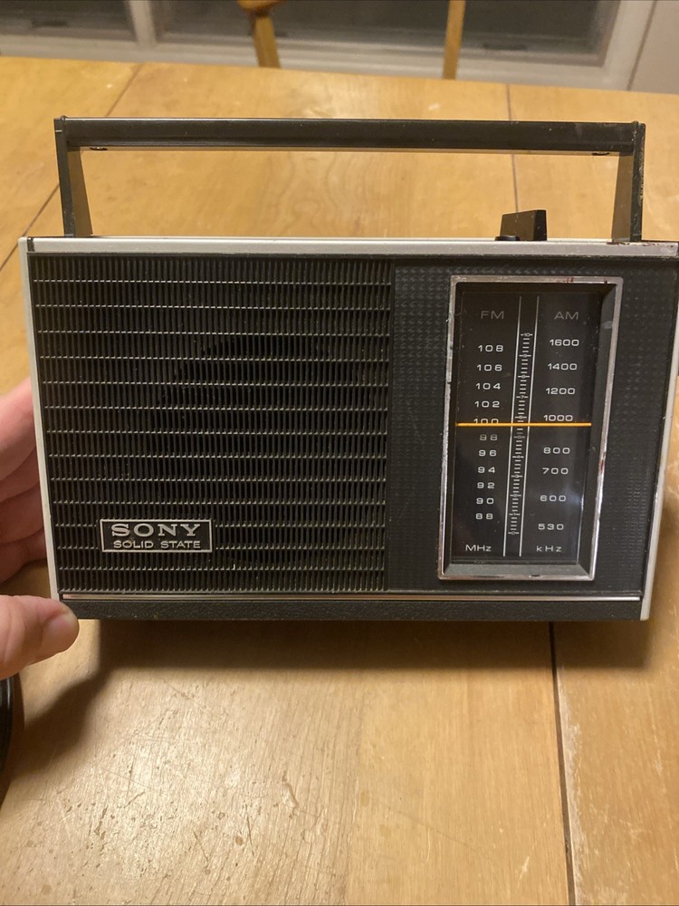 Vintage Sony AM/FM Radio 2 Band Receiver TFM-7100W Tested! Made In Japan