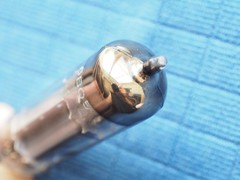 Used MULLARD BLACKBURN 6BQ5 EL84 Vacuum Tube kM1 – Small Chip On Glass Gm Tested