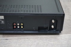 Sony SLV-975HF 4-Head HiFi Stereo Digital VCR VHS Cassette Player/Recorder (904