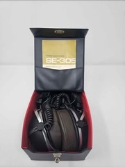 Vintage Pioneer SE-305 Over Ear Headphones Padded Retro Black 1/4” Jack