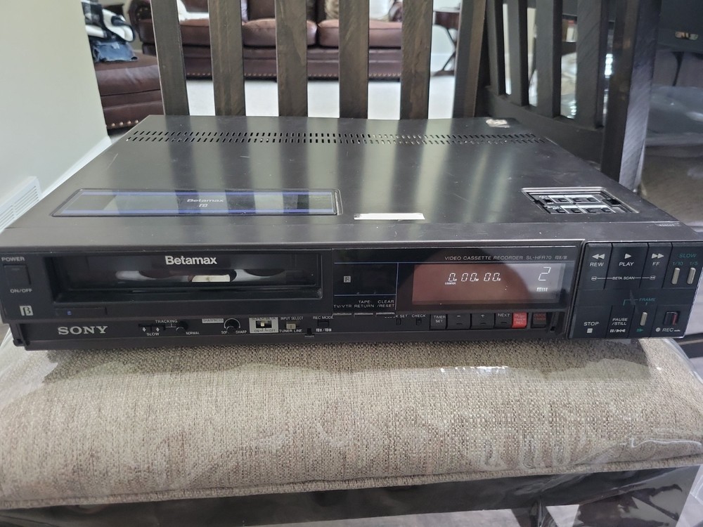 Powers On For Parts Vintage SONY Betamax SL-HFR70 Super Beta Hi-Fi Player