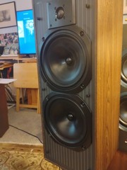 KEF C40 Vintage Speakers Walnut Finish Made In England Very Good Condition