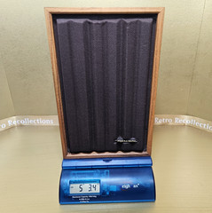 Realistic for Radio Shack Speakers Minimus-4 Woodgrain Set Of 2