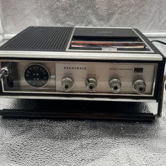 Vintage Panasonic Radio/Recorder Retro RF-7270 AM/FM Cassette Player (FOR PARTS)
