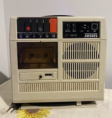 VINTAGE CALIFONE AUDIO CASSETTE RECORDER Model # 5265AV Used in Good Condition