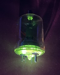 TWO 4-65A VACUUM TUBES WITH URANIUM GLASS SEALS – VASELINE GLASS – NICE UV GLOW