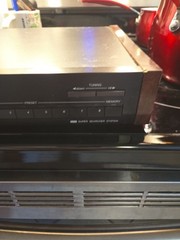 Denon TU-767 digital AM/FM stereo tuner Read Description