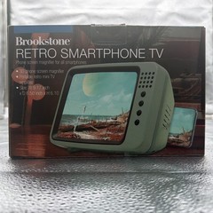 Brookstone Retro Smartphone TV Universal Phone Screen Magnifier NOB 9x6x6.5”