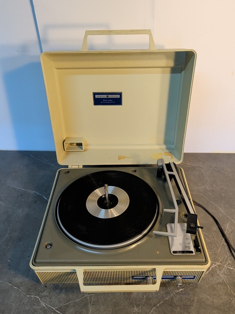 Vintage General Electric Deluxe Automatic Record Player Model V648h WORKS Read