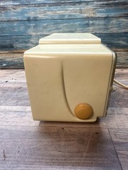 VTG 50’s Bulova Clock Radio Model 100 Made In USA Tested Radio