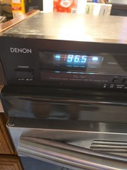 Denon TU-767 digital AM/FM stereo tuner Read Description