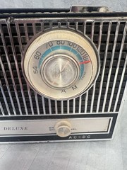 Vintage Japan High Wave DeLuxe Solid State AM Radio Works See Video