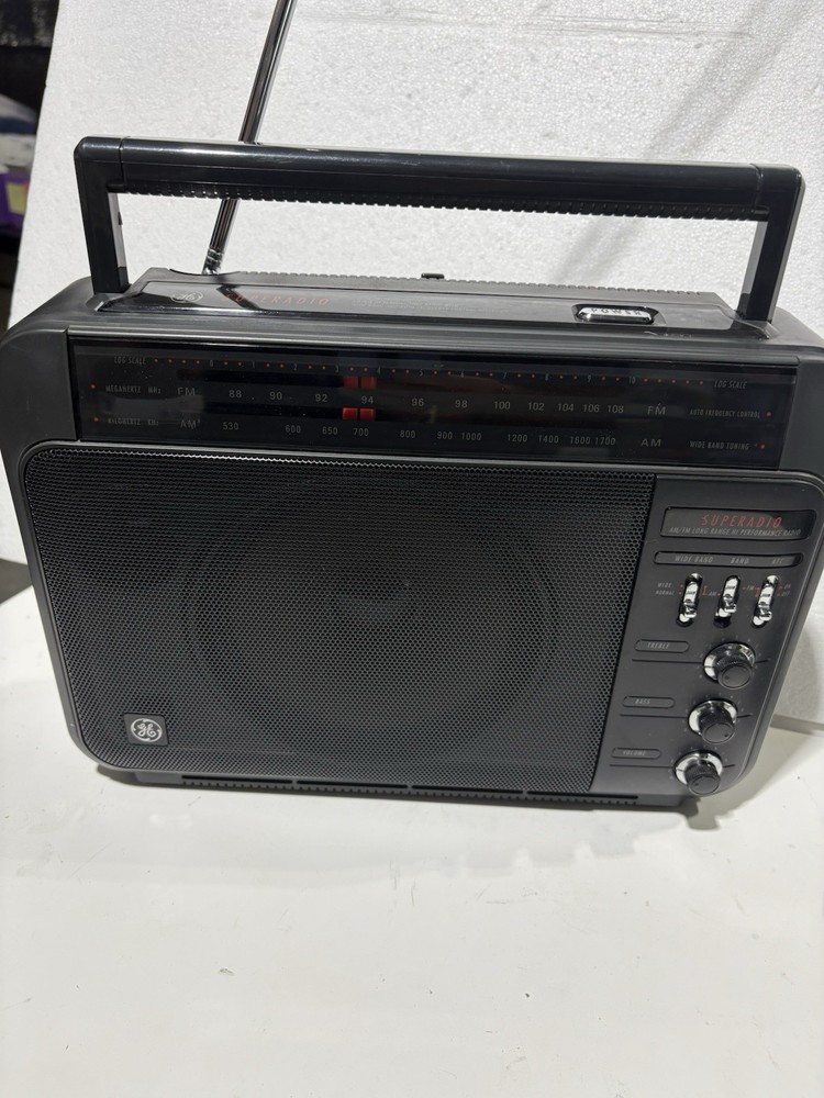 GE Superadio 7-2887A Am/Fm Wide Band Radio Long Range Hi Performance Super Radio