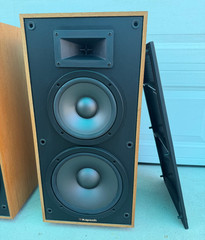 Pair of Vintage Klipsch KG 3.2 speakers Oak Cabinets