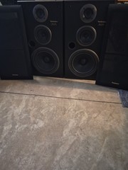 VINTAGE TECHNICS 140 WATT 3-WAY SPEAKERS