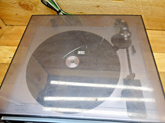 Vintage Realistic LAB130 Precision Belt-Drive Turntable