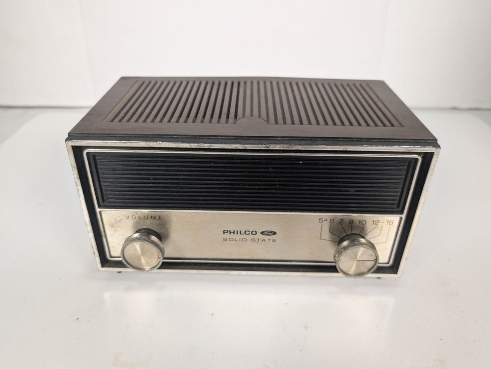 Philco Ford Solid State Radio Vintage Tabletop AM Radio Model R315WA Brown