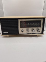 Vintage Panasonic RE-6283 FM AM Radio Tabletop Tested Works
