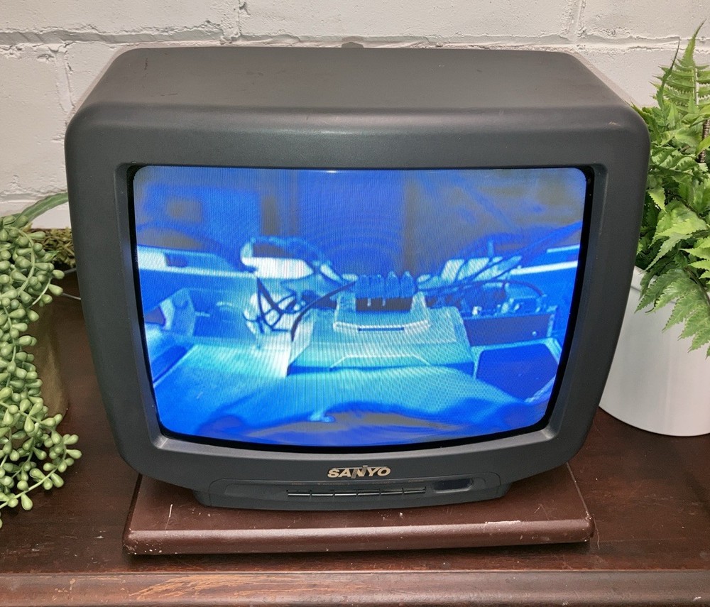 Sanyo Vintage AVM-1306 13″ CRT TV Retro Gaming 1997 Vintage Works Coaxial Cable