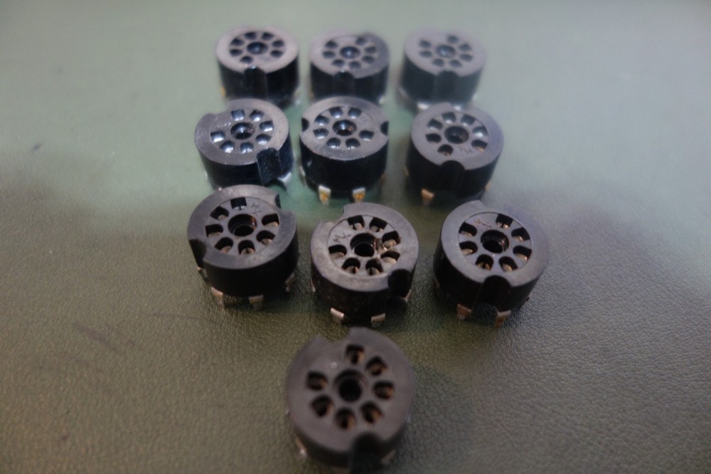 10 Ea MX USA 7 Pin PC Mount Tube Sockets USED
