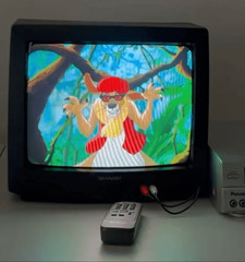 Vintage 1998 Sharp 13K-M100 13″ CRT TV Front Inputs Retro Gaming w Remote Cables