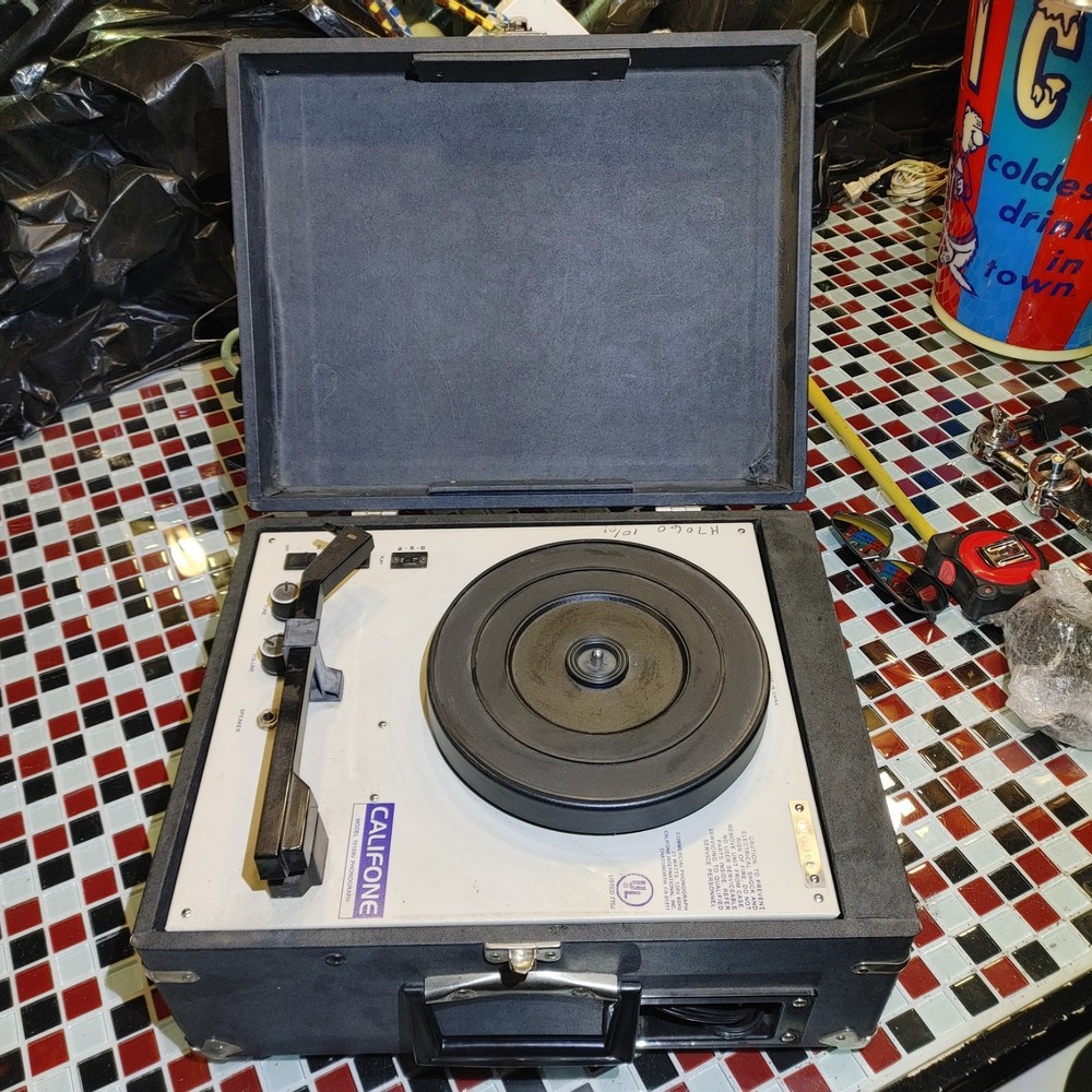 Vintage Califone Phono 1010AV Phonograph 33 45 78 Turntable Record Player