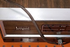 VINTAGE ZENITH SOLID STATE AM/FM TABLE TOP RADIO CIRCLE OF SOUND MODEL K421W