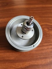 AKAI GX-210D Reel To Reel capstan wheel.