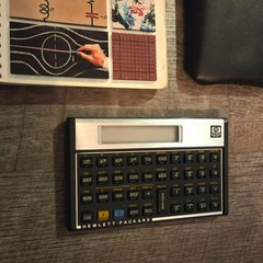 Hewlett-Packard HP-15C Calculator with Owner’s Handbook and case Vintage