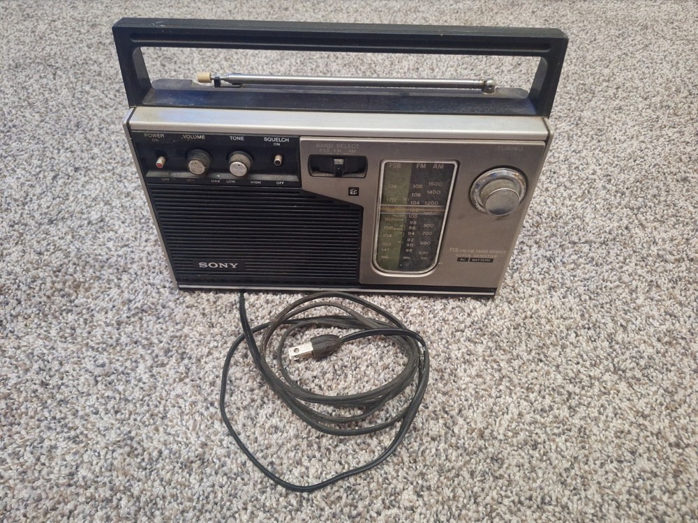 Vintage Sony ICF-7370W PSB FM AM 3 Band Portable Radio Working