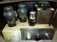 Bell & Howell 185-B8 Speaker Amplifier in Cabinet 6L6G