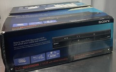 *NIB* Sony RDR-VX560 DVD Recorder/VCR Combo, 4-Head VHS & DVD, HDMI Upscaling