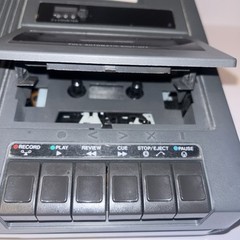 EIKI 5090A Cassette Tape Recorder Portable