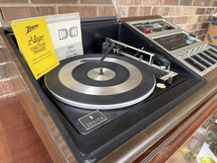 🍊Vintage 1970s Zenith Allegro Stereo System w/ AM/FM Stereo Turntable 8 Track!