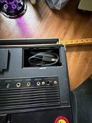 Vintage Sharp FV-1710 Multiband Deluxe Radio