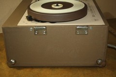 Vintage Audiotronics 300-E 4 Speed Classroom Record Player- Powers Up -Lights Up