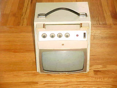 RETRO VINTAGE TV MONITOR 8 INCH VKOA JAPAN B+W EARLY 60s TRANSISTORIZED