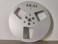 One silvery TAPE REEL Akai 7″ inch Light Metal Aluminum Take Up Reel