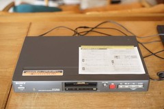 Sony EV-PR1 Hi8 8mm VCR Video Cassette Recorder Deck Player Tested Working 100V